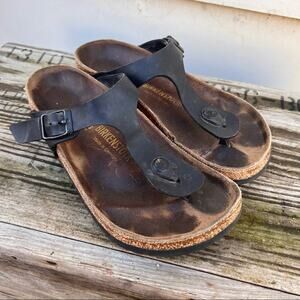 Birkenstock Gizeh black leather sandals